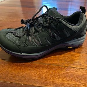 Women’s Merrill Hiking Shoe